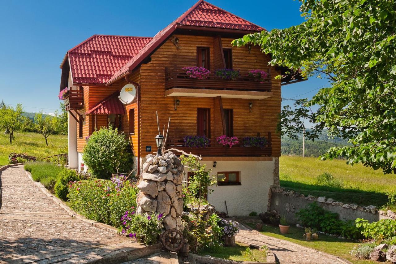 House Mrzlin Grad Guest House Korenica Exterior photo